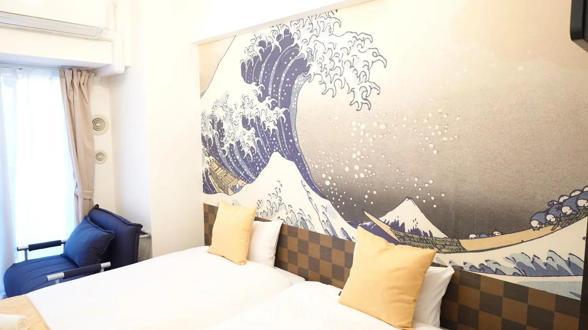 @Rlis_House 難波 Apartment Osaka